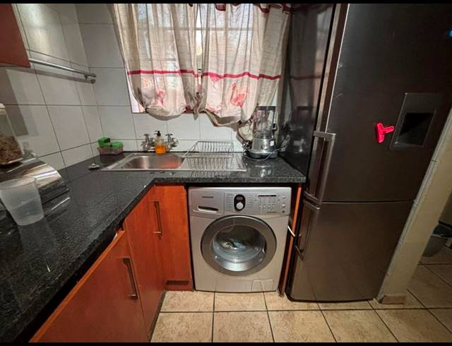 2 BEDROOM APARTMENT FOR SALE IN WELTEVREDEN PARK